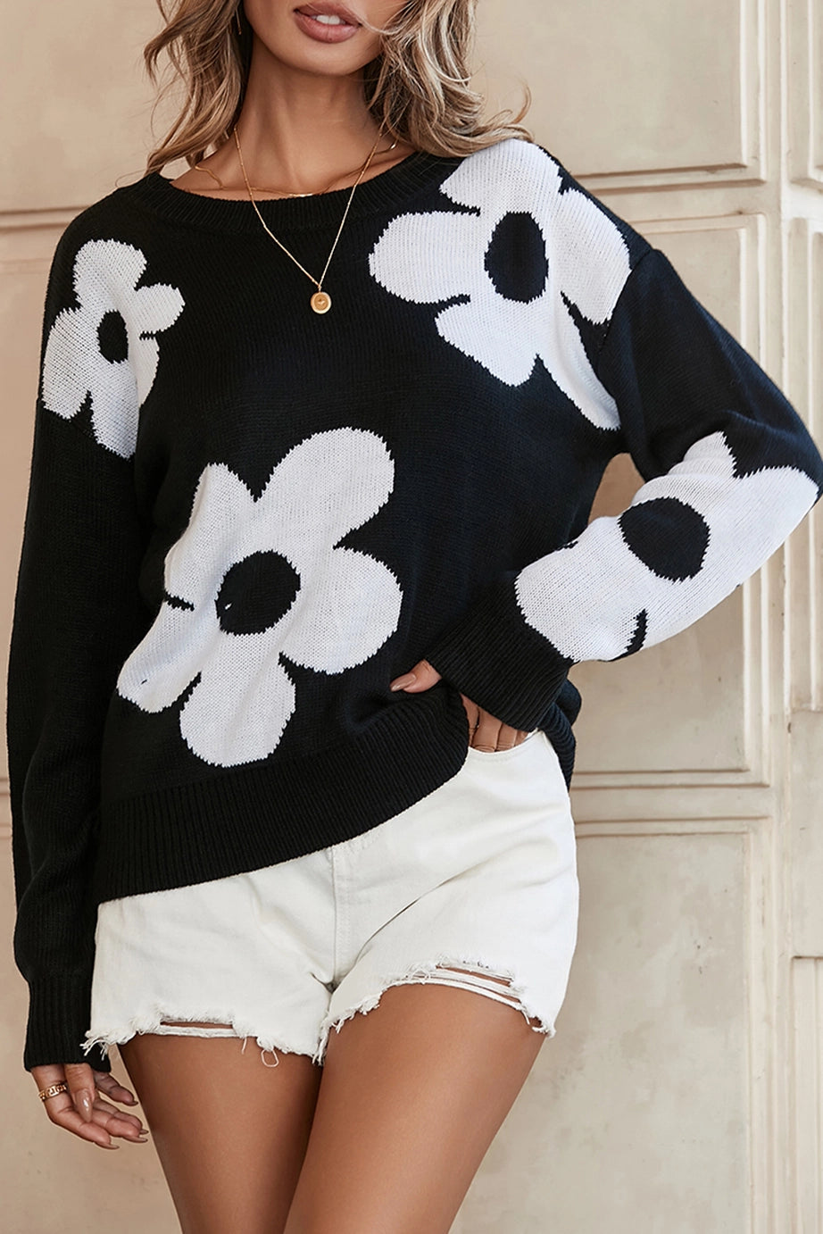 Big Flower Knit Sweater In Black