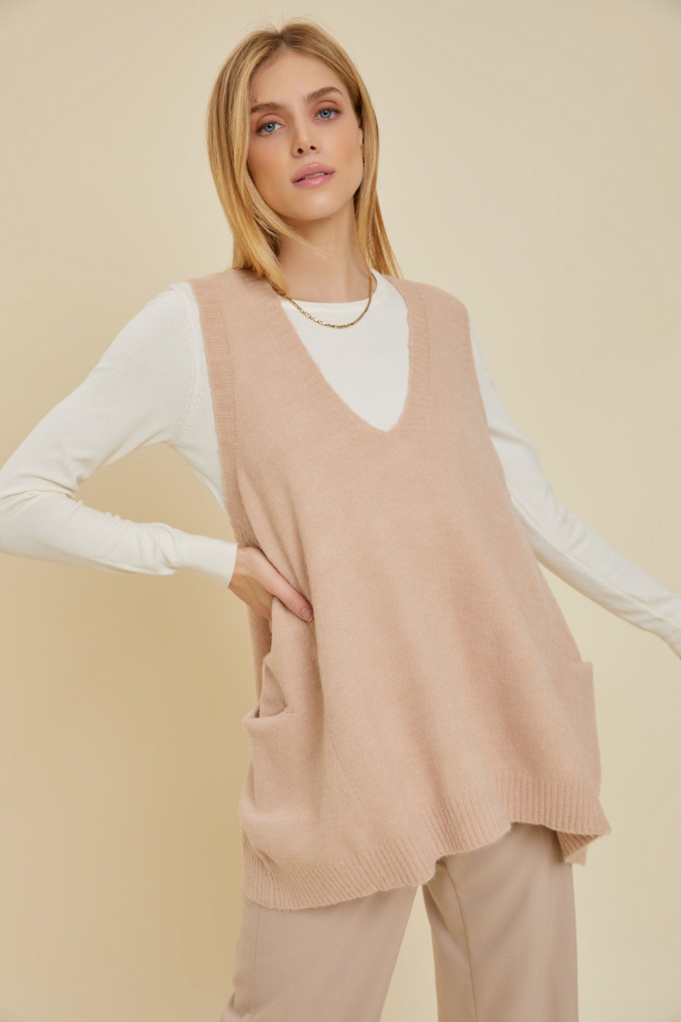 Oversized Cottage Sweater Vest In Oatmeal