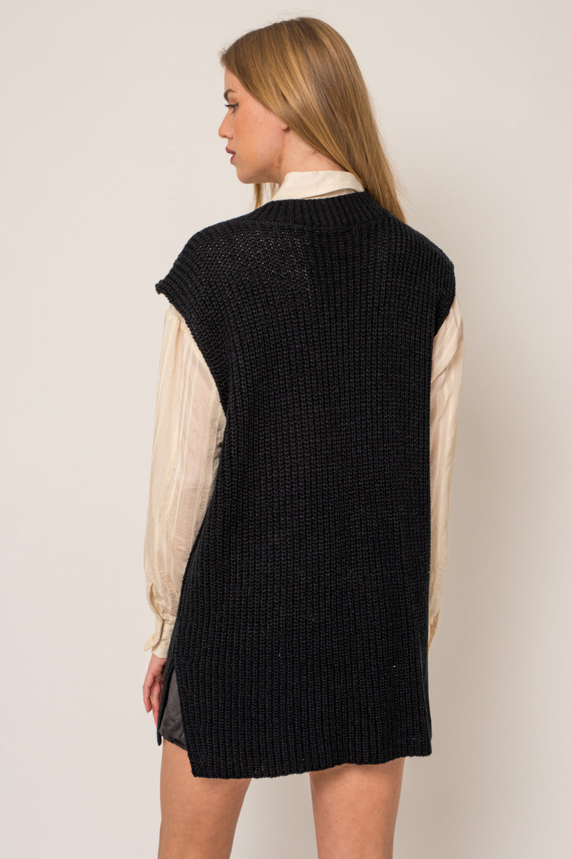 Knit tunic vest in Black