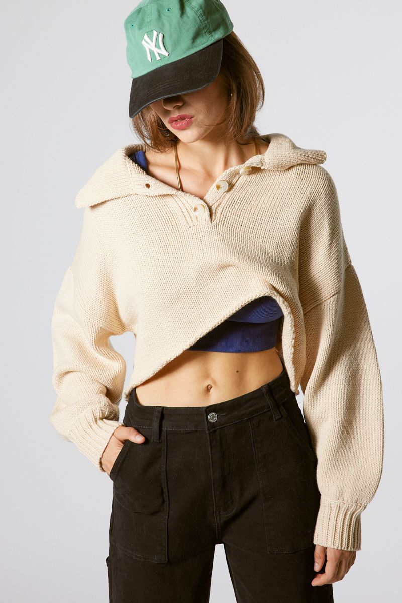Cropped Knit Sweater in Sand